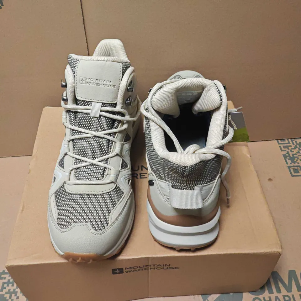 MOUNTAIN WAREHOUSE TRAIL BLAZER WMS WATERPROOF WALKING BOOTS – BEIGE, UK 7 (EU 40, US 9) – 