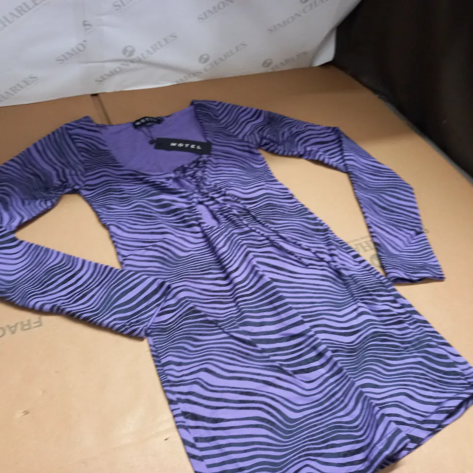 MOTEL GIORI DRESS WARPED ZEBRA DRESS - S
