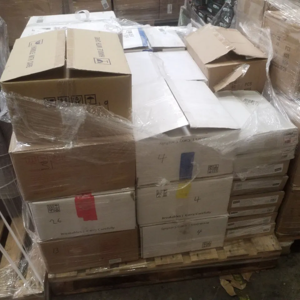 PALLET CONTAINING ASSORTED PRODUCTS INCLUDING VAL-U-MAIL MAILING POUCHES, SQUARE CUT FOLDERS, RING BINDERS & BIG NUMBER LANDLINES PHONES