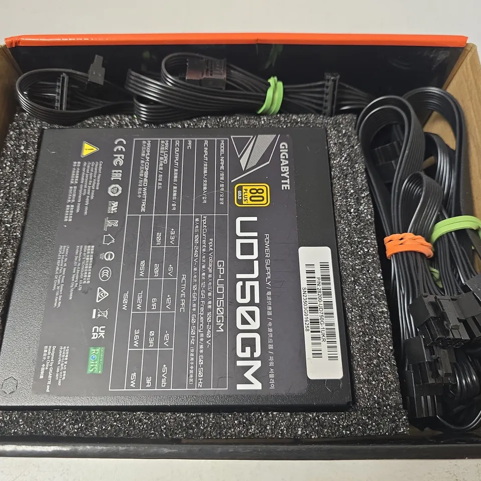 BOXED GIGABYTE 750W UD750GM MODULAR 80+ GOLD POWER SUPPLY