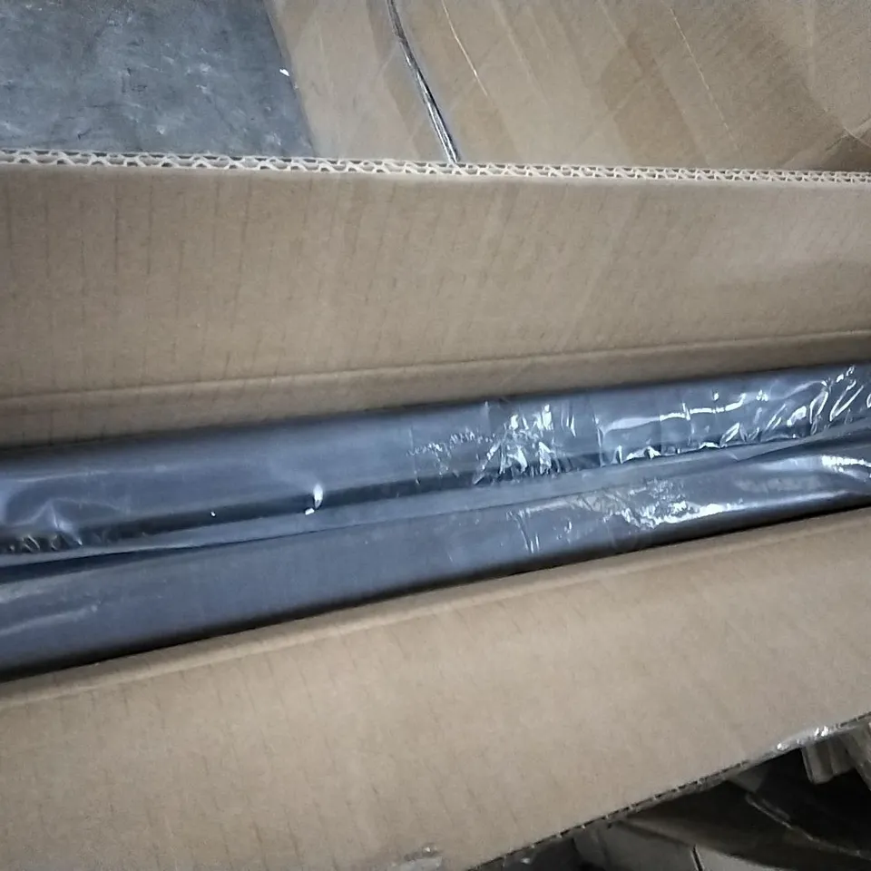 BOXED ALASKA FOLDING STEEL CAMPING TABLE