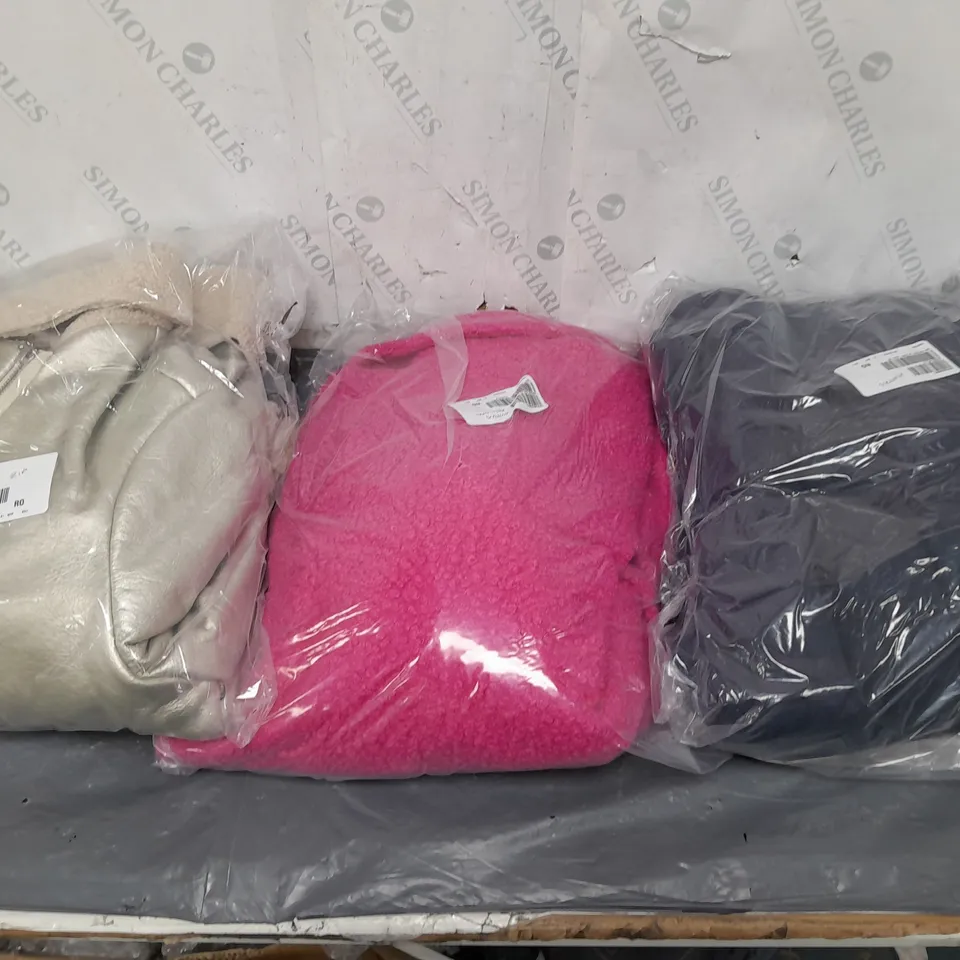 BOX OF APPROXIMATELY 10 ASSORTED BAGGED PIECES OF CLOTHING IN VARIOUS STYLES, SIZES, AND BRANDS 