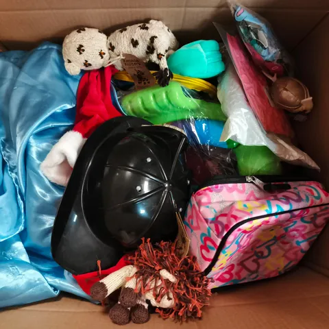 APPROXIMATELY 20 ASSORTED TOYS, GAMES, GIFTS AND NOVELTIES TO INCLUDE KENANA KNITTERS TOYS, BOUNCY BALLS, HARD HAT TOY, ETC - COLLECTION ONLY