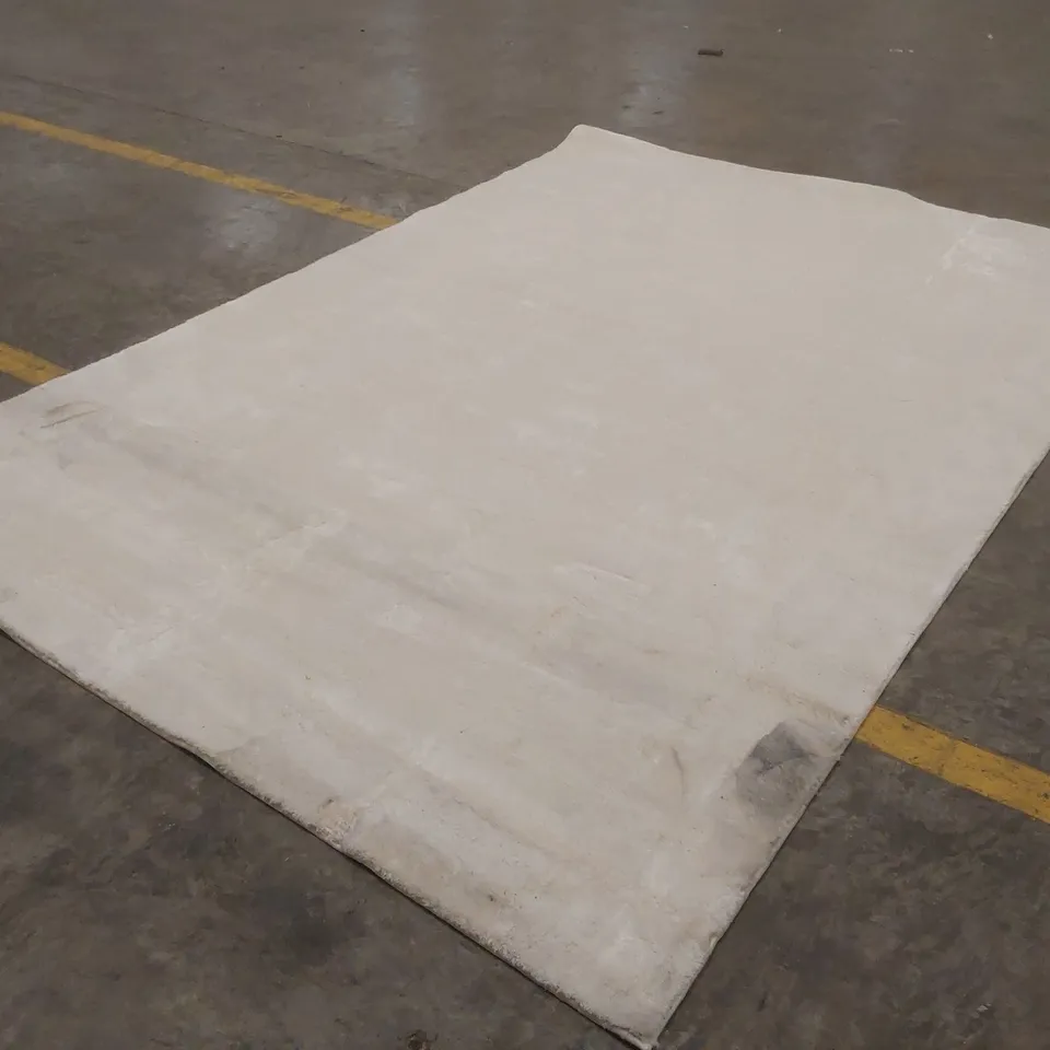 QUALITY DESIGNER AREA RUG - APPROXIMATELY 285 x 200cm