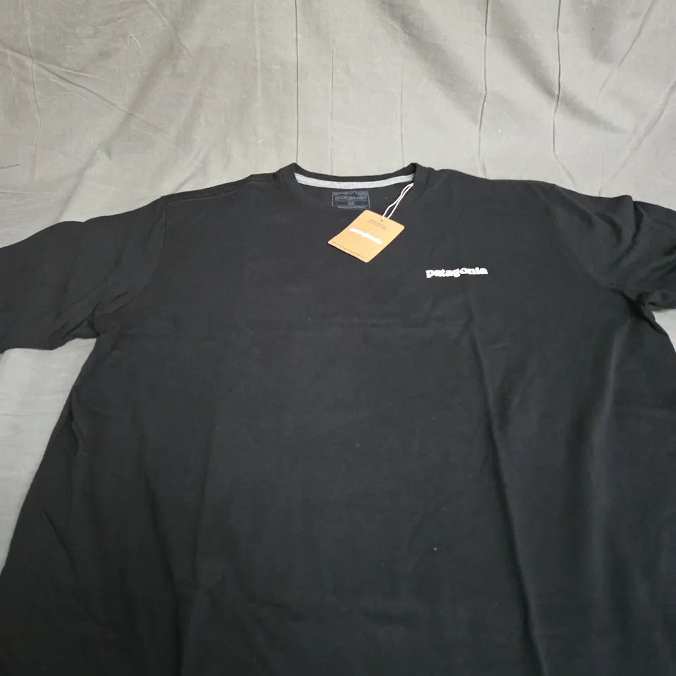 PATAGONIA GRAPHIC TEE SIZE M