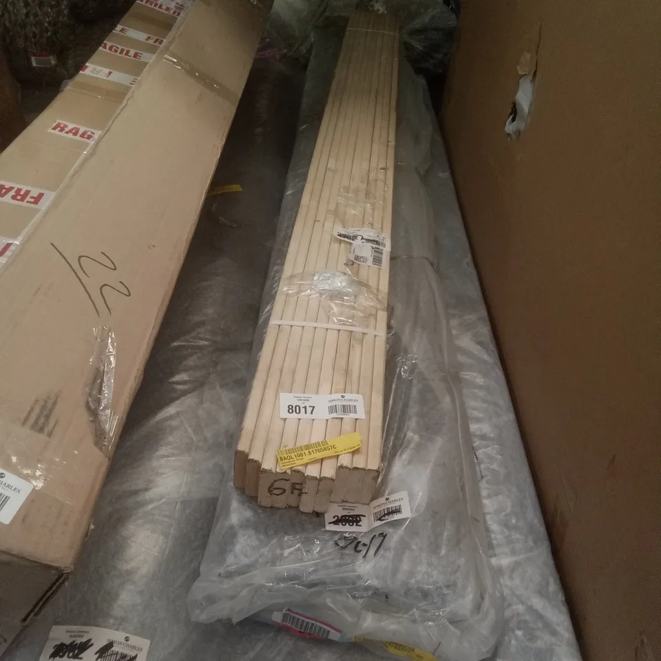 PACKAGED KINGSIZED UPHOLSTERED SLIEGH - GREY