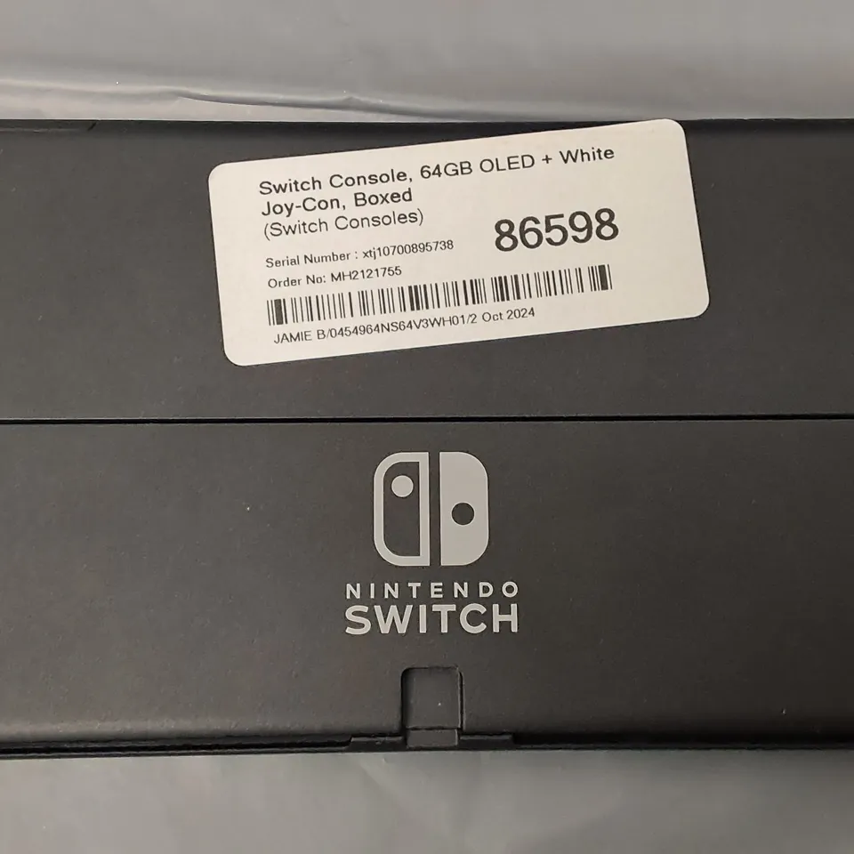 BOXED NINTENDO SWITCH OLED 64GB WITH WHITE JOY-CON CONTROLLERS 