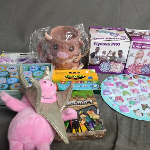 APPROXIMATELY 10 ASSORTED TOYS & GAMES PRODUCTS TO INCLUDE STAMPS, TEDDIES AND WAX CRAYONS 