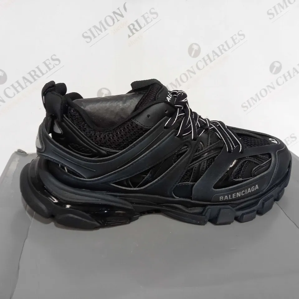 BOXED BALENCIAGA TRACK PANELLED TRAINER - UK SIZE 8