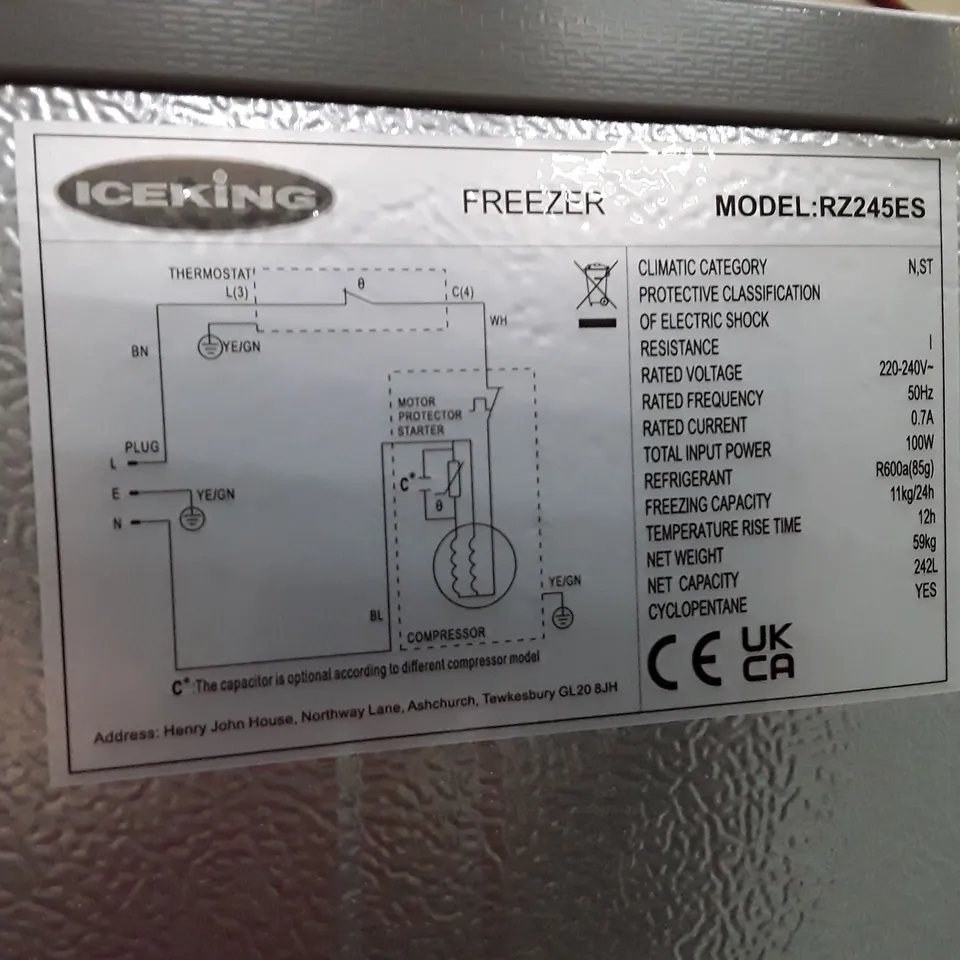 242 LITRE TALL FREEZER WITH 7 FREEZER COMPARTMENTS