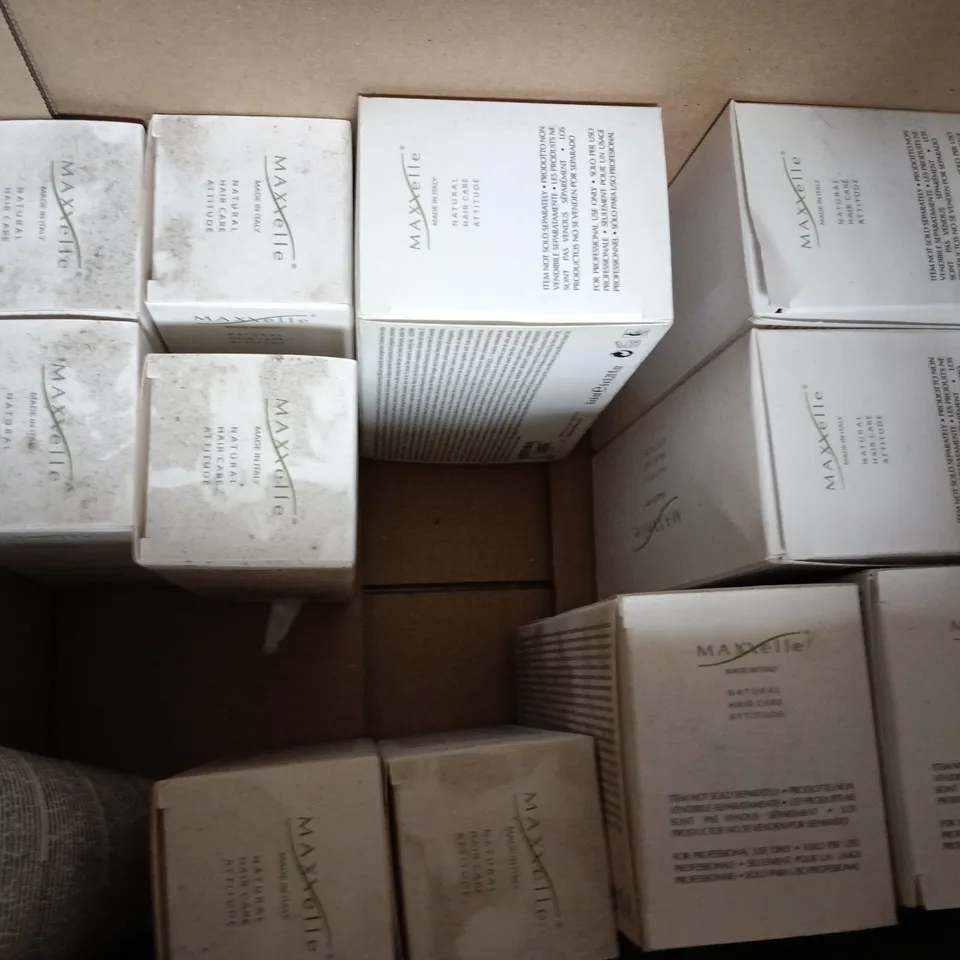 BOX OF APPROXIAMTELY 15 ASSORTED MAXXELLE COSMETIC ITEMS TO INCLUDE NEUTRALIZING CREAM, REVITALIZING ELIXIR, REACTIVATING TREATMENT, ETC