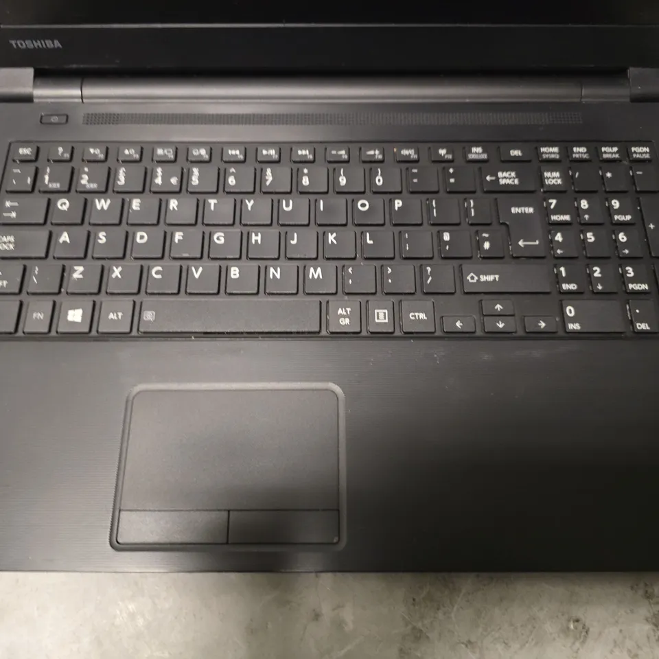 TOSHIBA SATELLITE PRO R50-B LAPTOP 