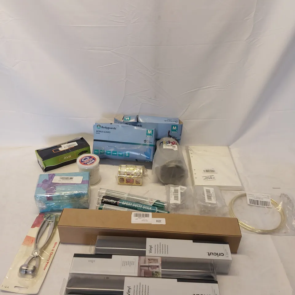 APPROXIMATELY 19 ASSORTED BRAND NEW BOXED PRODUCTS TO INCLUDE;