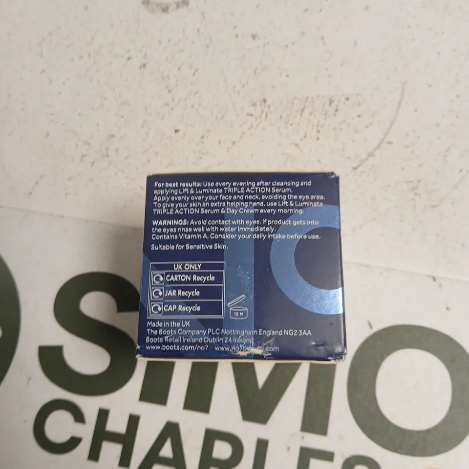 NO7 LIFT & LUMINATE TRIPLE ACTION NIGHT CREAM, 50 ML
