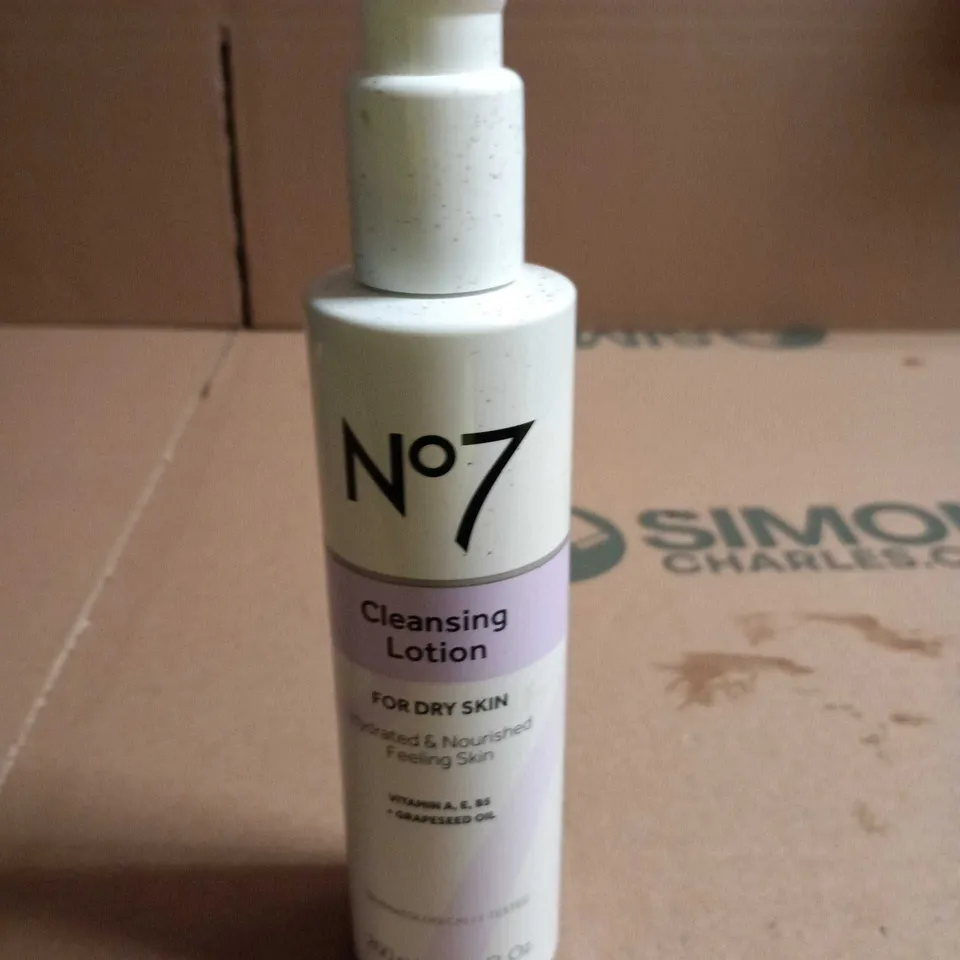 NO7 CLEANSING LOTION – FOR DRY SKIN 200ML