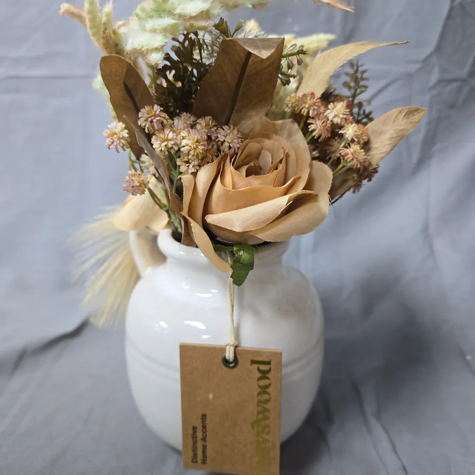 DISTINCTIVE HOME ACCENTS DRIED FLORAL ARRANGEMENT IN WHITE CERAMIC VASE