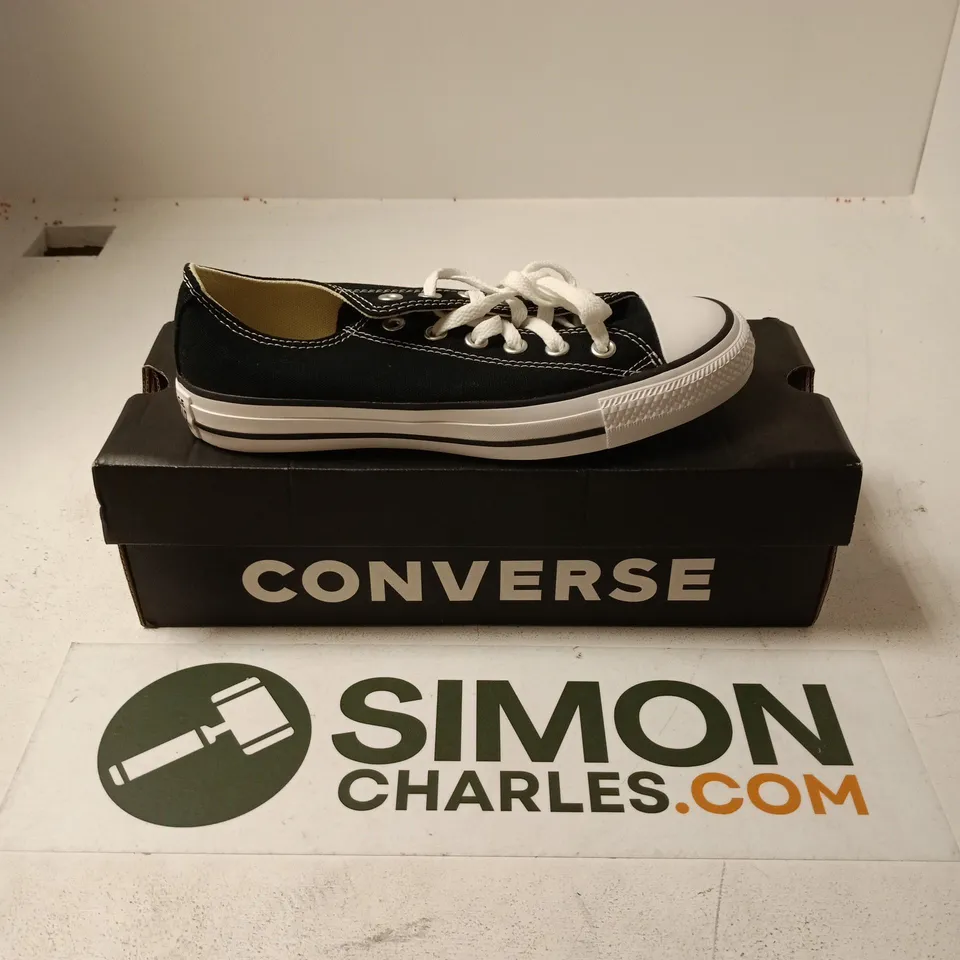 BOXED PAIR OF CONVERSE ALL STAR OX SHOES IN BLACK/WHITE - UK 6