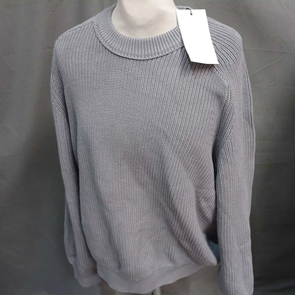 ZARA KNITTED SWEATER IN GREY SIZE M