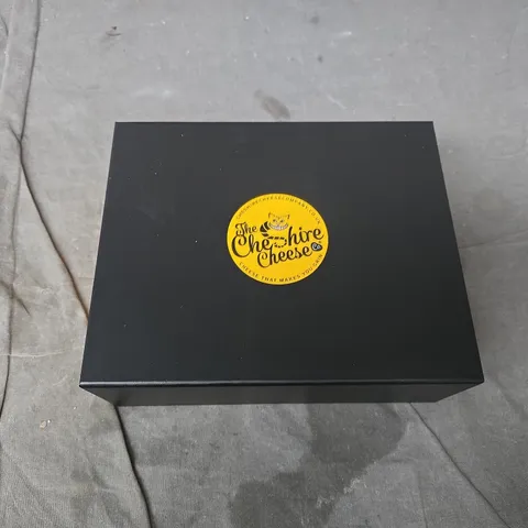 BOXED THE CHESHIRE CHEESE CO GIFT SET