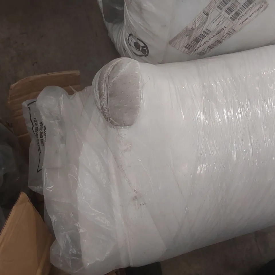 QUALITY BAGGED AND ROLLED QUILTED COOL 4'6 DOUBLE MATTRESS