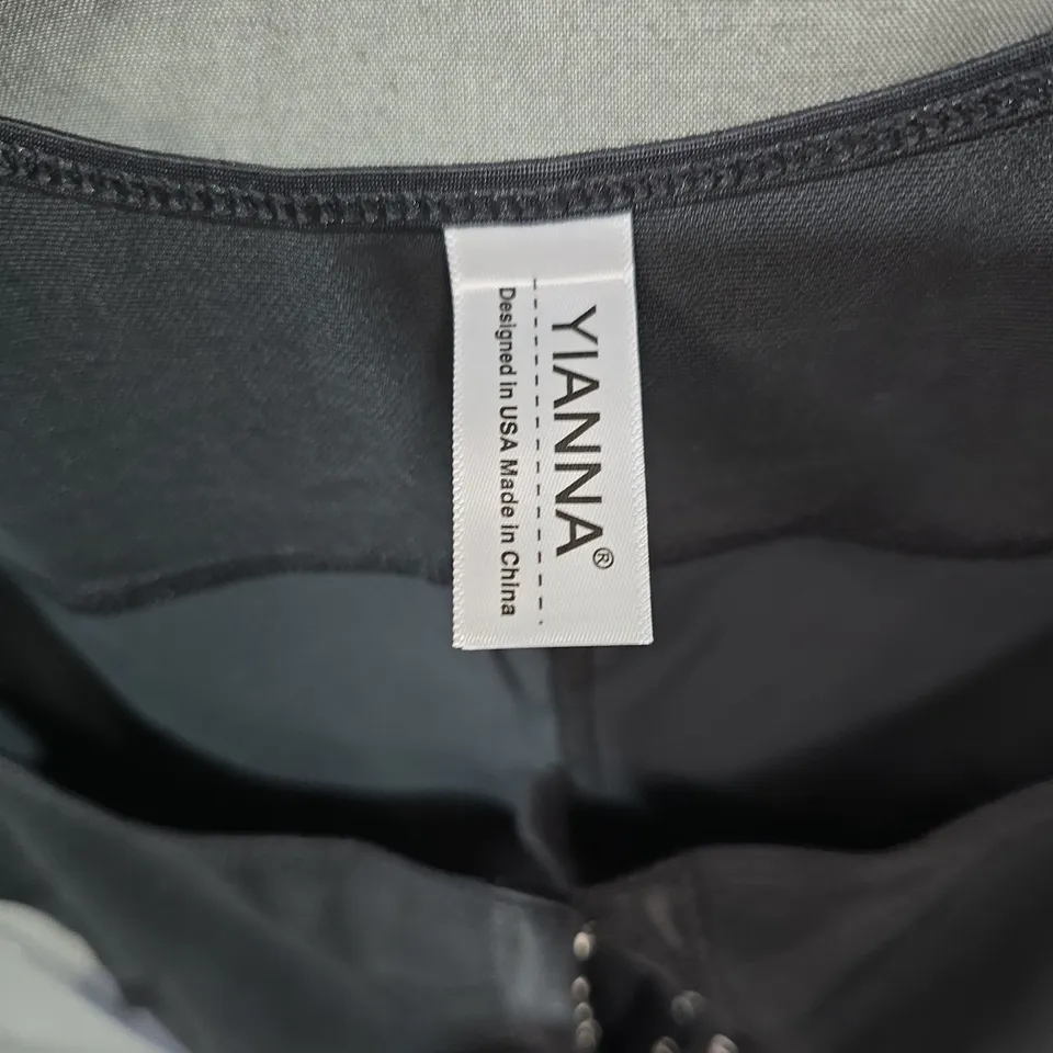 YIANNA BLACK BODYSUIT SHAPEWEAR, SIZE M