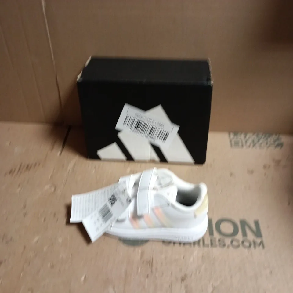 ADIDAS WHITE VELCRO KIDS' TRAINERS - SIZE UK 8.5 CHILDS 