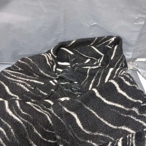 YOURS CURVE ZEBRA BORG FLEECE JACKET - 20