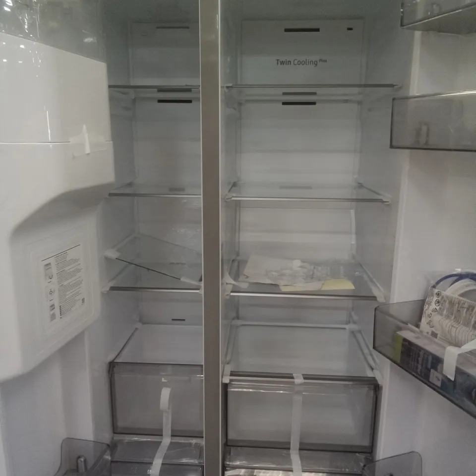 SAMSUNG RS68A8820S9 AMERICAN STYLE FRIDGE FREEZER - GRAPHITE 