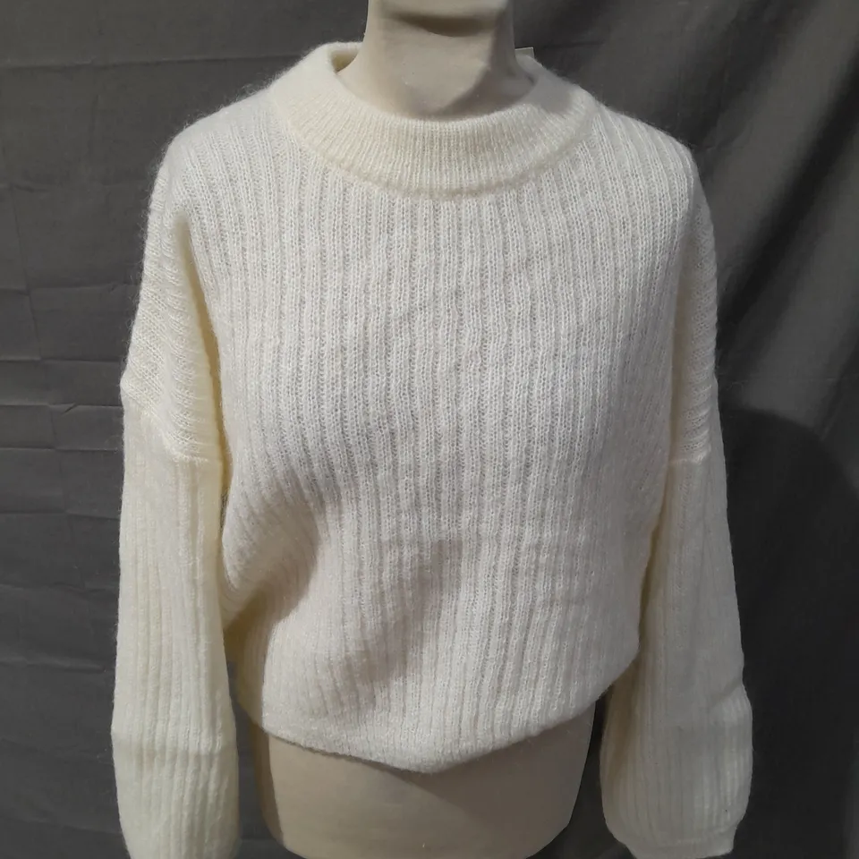 SWEATY BETTY HERA OPEN BACK SWEATER - SIZE MEDIUM