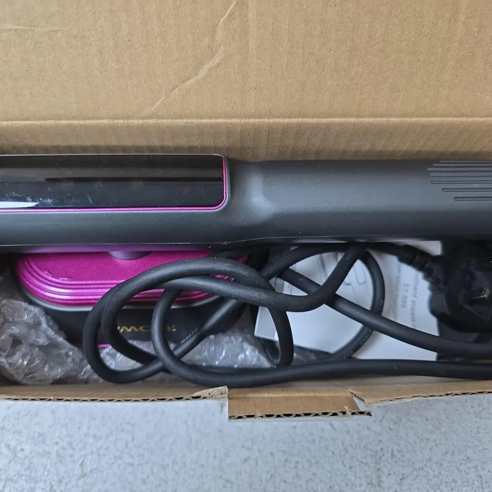 BOXED LIVMORE STEAM IRON