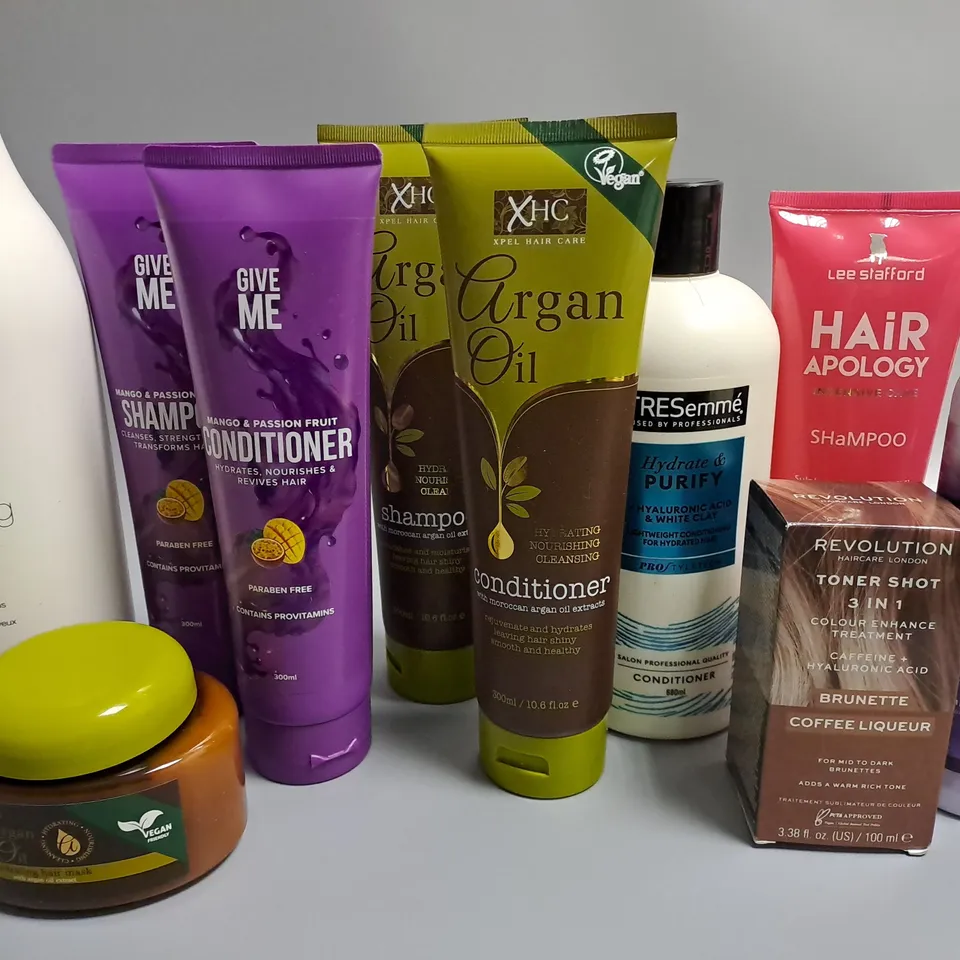 LOT OF 10 ASSORTED HAIR CARE ITEMS TO INCLUDE MILK SHAKE, XHC AND TRESEMME