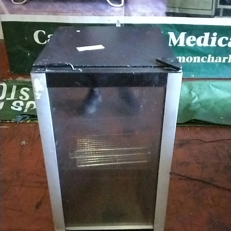 FREESTANDING DISPLAY BOTTLE COOLER