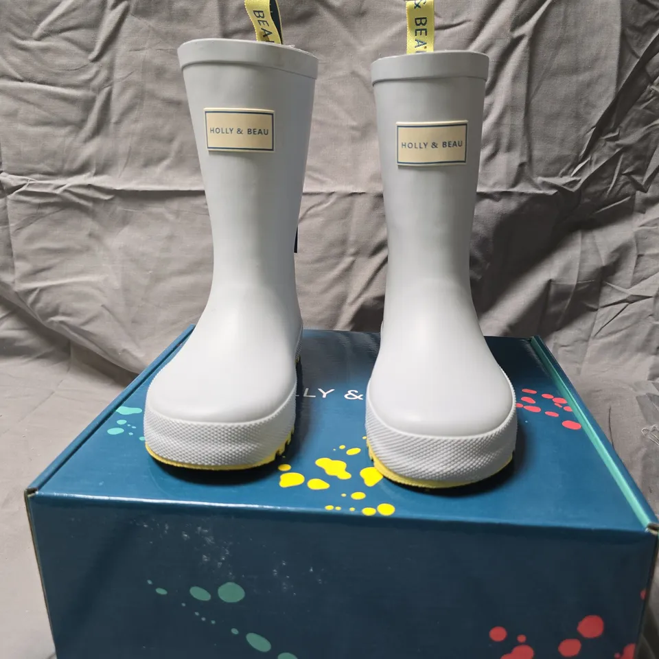 Holly & Beau Light Blue Rain Boots – Kids, UK 10 (EU 28, US 11)