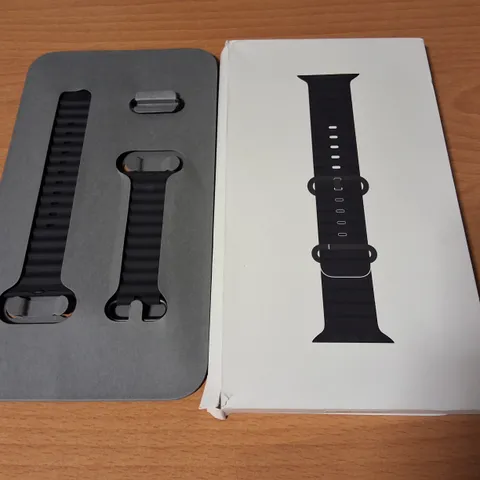 APPLE WATCH BLACK OCEAN BAND 49MM