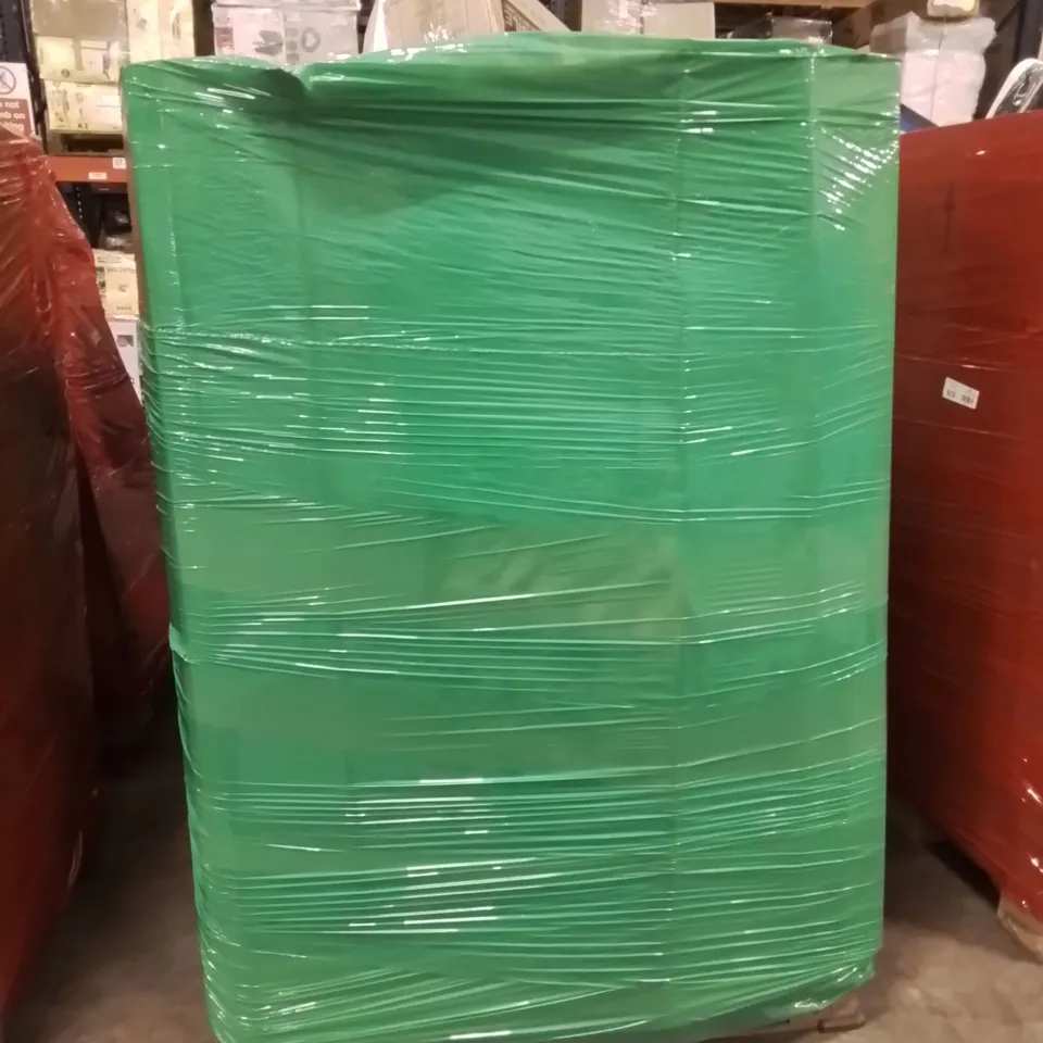 PALLET CONTAINING VARIOUS ASSORTED ITEMS TO INCLUDE: HP 27 INCH MONITOR, PET BED, FAKE PLANT, JUICER ETC.