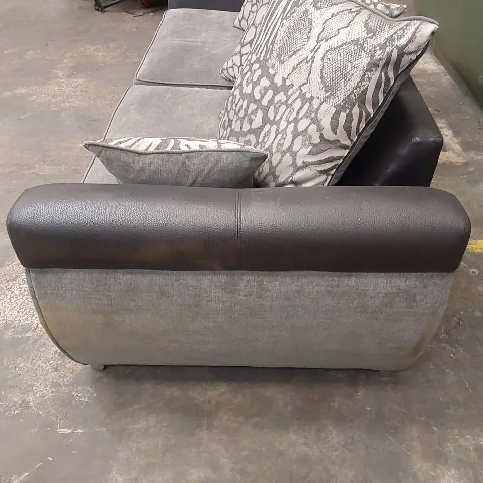 DESIGNER HILTON 4-SEATER SOFA 
