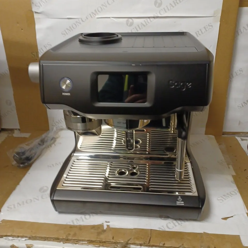 SAGE ORACLE TOUCH FULLY AUTOMATIC BEAN-TO-CUP COFFEE MACHINE, BRUSHED STAINLESS STEEL