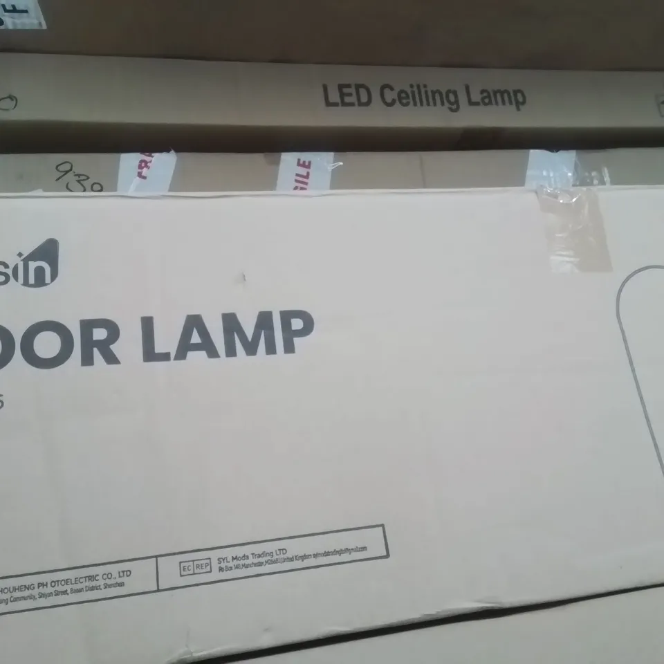 BOXED AMESBURY 145cm MODERN ARCHED FLOOR LAMP WITH MARBLE BASE (1 BOX)