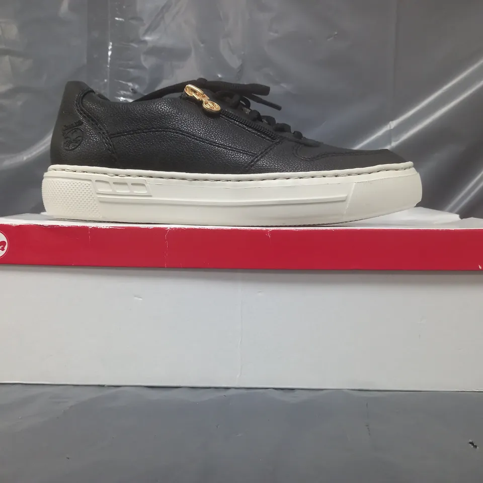 BOXED PAIR OF RIEKER CHUNKY SOLE TRAINERS IN BLACK SIZE 4