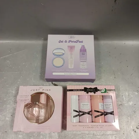 LOT OF 3 ASSORTED COSMETIC BOXSETS TO INCLUDE - THE BEAUTY CROP SET & POREFECT - MISS SO..? BODY FRAGRANCES - NEXT JUST PINK FRAGRANCE GIFT SET