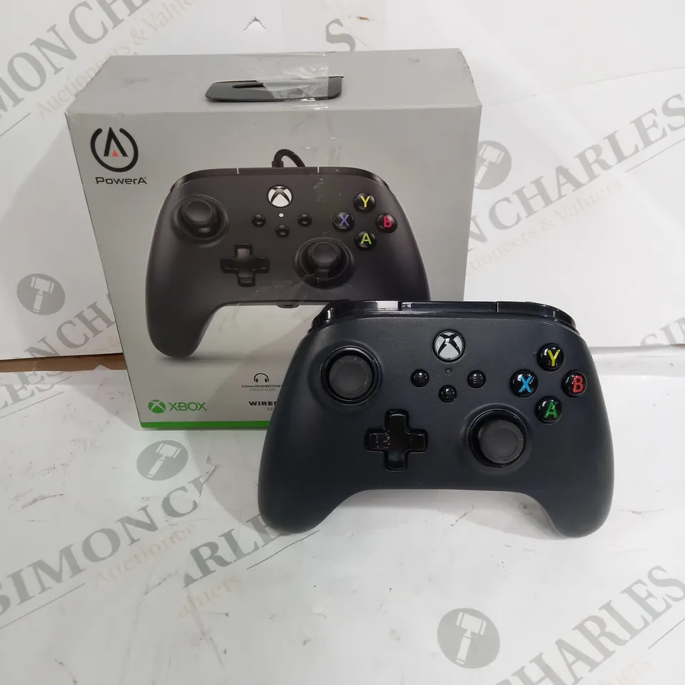 XBOX WIRED CONTROLLER IN BLACK