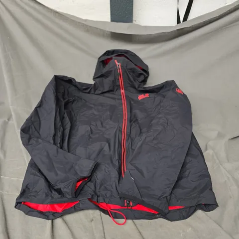 JACK WOLFSKIN OUTDOOR JACKET IN BLACK/RED SIZE 36/38