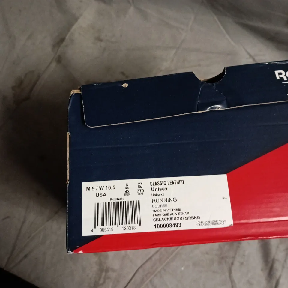 REEBOK CLASSIC LEATHER UNISEX RUNNING SHOES – BLACK, UK 8 (EU 42)