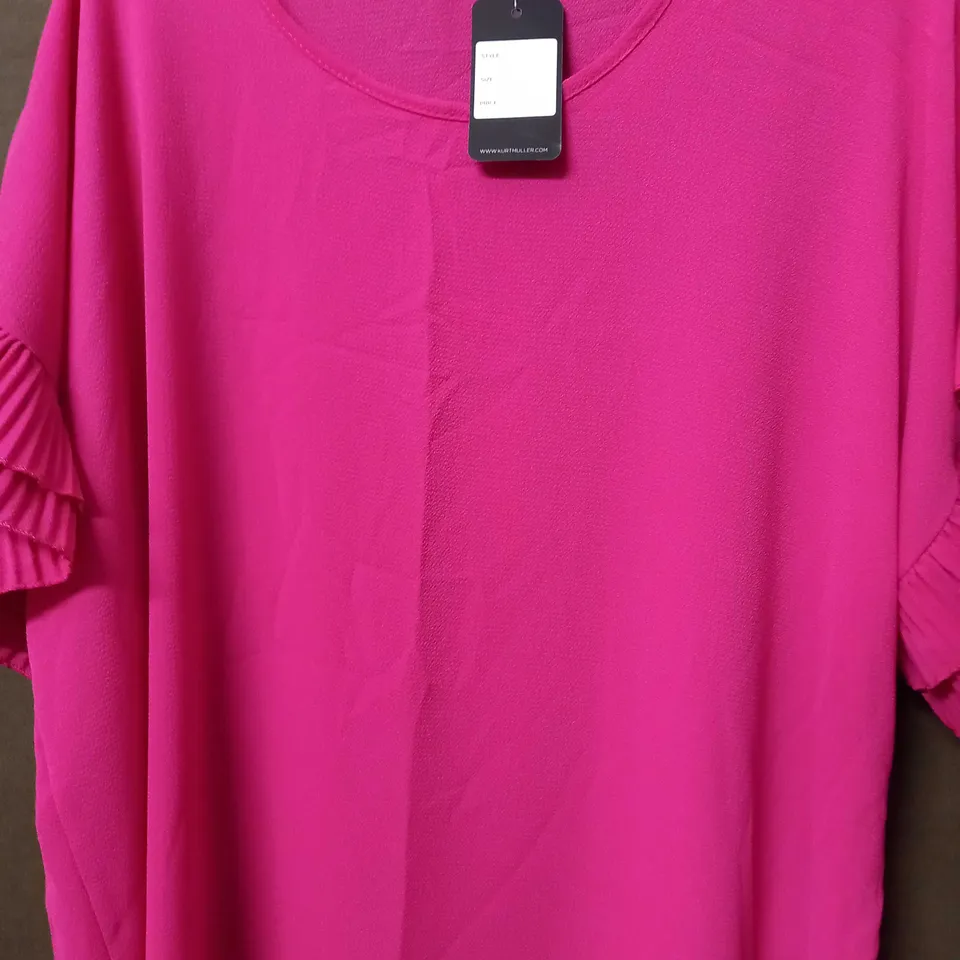 KURT MULLER WOMAN FRILLED SLEEVE TOP IN HOT PINK - SIZE UNSPECIFIED