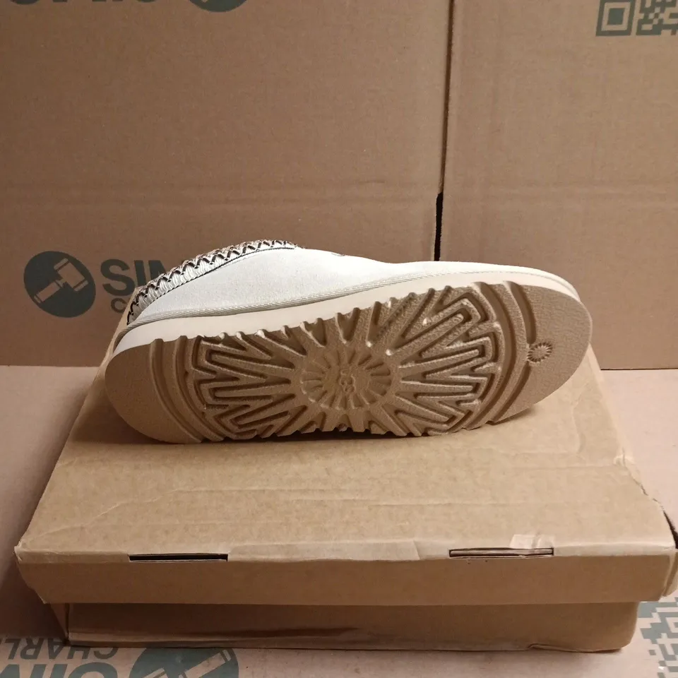 BOXED PAIR OF UGG TASMAN II SLIPPERS - 5