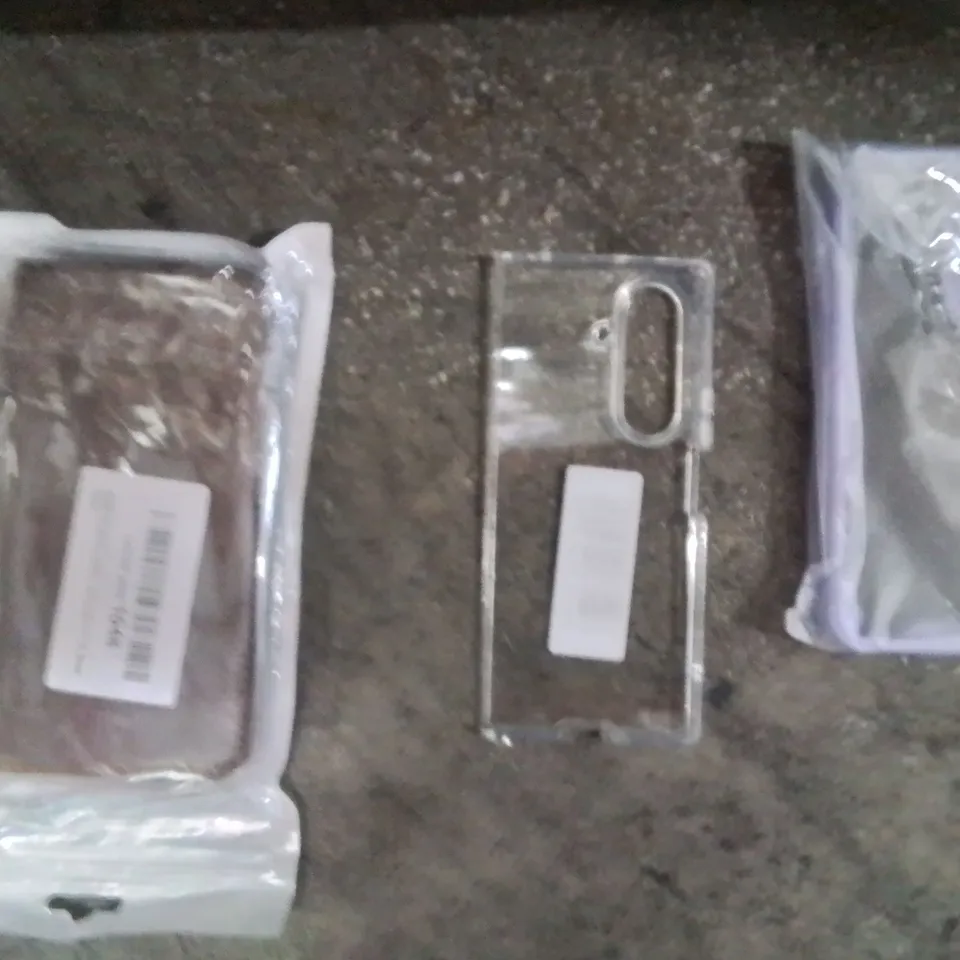 PALLET TO CONTAIN A LARGE QUANTITY OF PHONE CASES AND SCREEN PROTECTORS