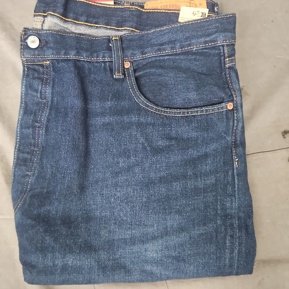 LEVIS 501 ORIGINAL JEANS IN DARK BLUE SIZE 46X32