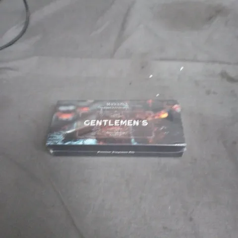 GENTLEMEN'S PREMIUM FRAGRANCE OILS – 6 X OILS GIFT SET 