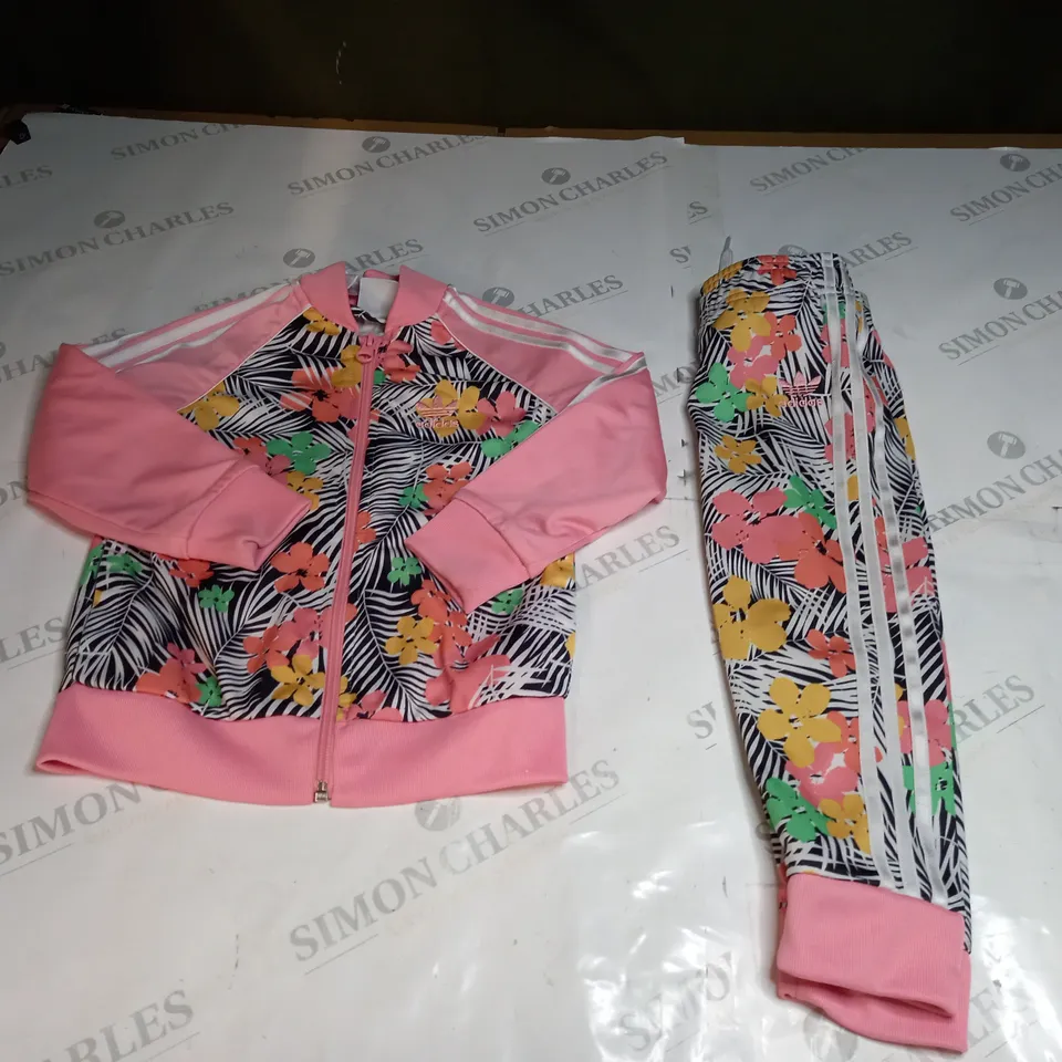 GIRLS FLORAL PATTERN ADIDAS ORIGINAL TRACKSUIT SIZE 2-3 YEARS