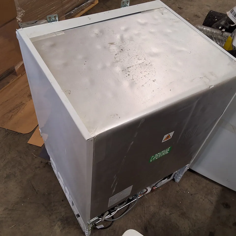 BEKO BLS4682 INTEGRATED UNDERCOUNTER LARDER FRIDGE